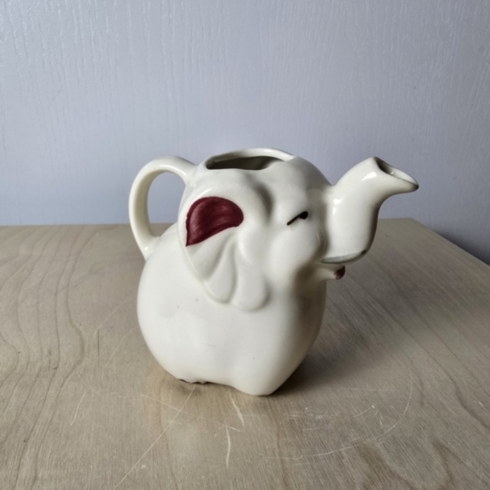 Shawnee Elephant Ceramic Art Piece - Ivory and Maroon
